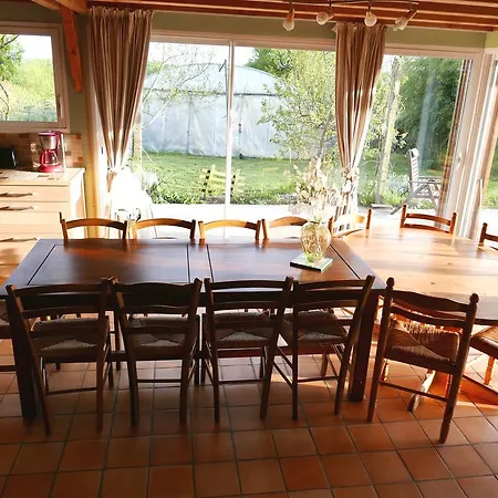 Au Paradis Des 4 Saisons بيت للعطل